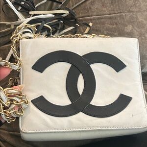 Vintage CC Off White and Black Crossbody Bag with Gold Chain